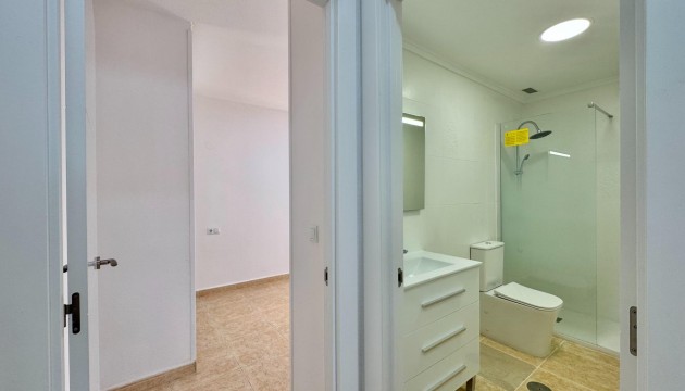 Odsprzedaż - Apartment - Torrevieja