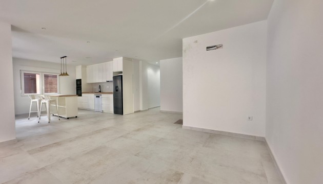 Odsprzedaż - Apartment - Torrevieja - El Acequión - Los Náufragos