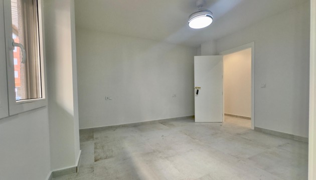 Odsprzedaż - Apartment - Torrevieja - El Acequión - Los Náufragos