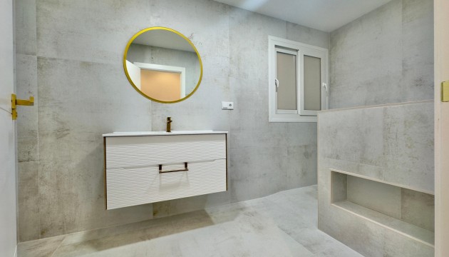 Odsprzedaż - Apartment - Torrevieja - El Acequión - Los Náufragos