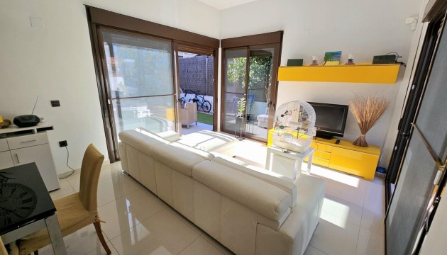 Odsprzedaż - Detached Villa - Orihuela Costa - Lomas de Cabo Roig