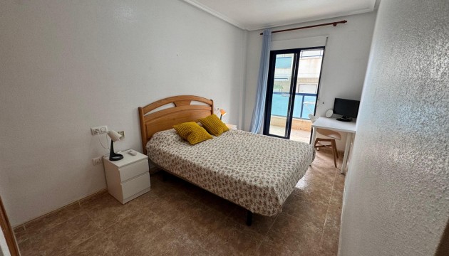 Odsprzedaż - Apartment - Orihuela Costa - Cabo Roig