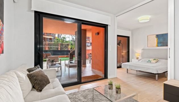 Odsprzedaż - Apartment - Orihuela Costa - Villamartín