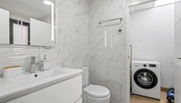 Odsprzedaż - Apartment - Orihuela Costa - Villamartín