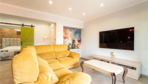 Odsprzedaż - Apartment - Torrevieja - Playa del Cura