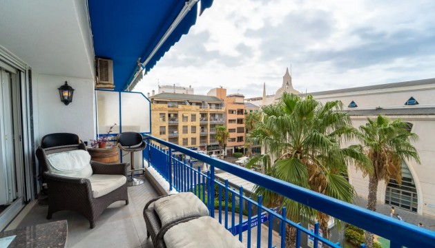 Odsprzedaż - Apartment - Torrevieja - Playa del Cura