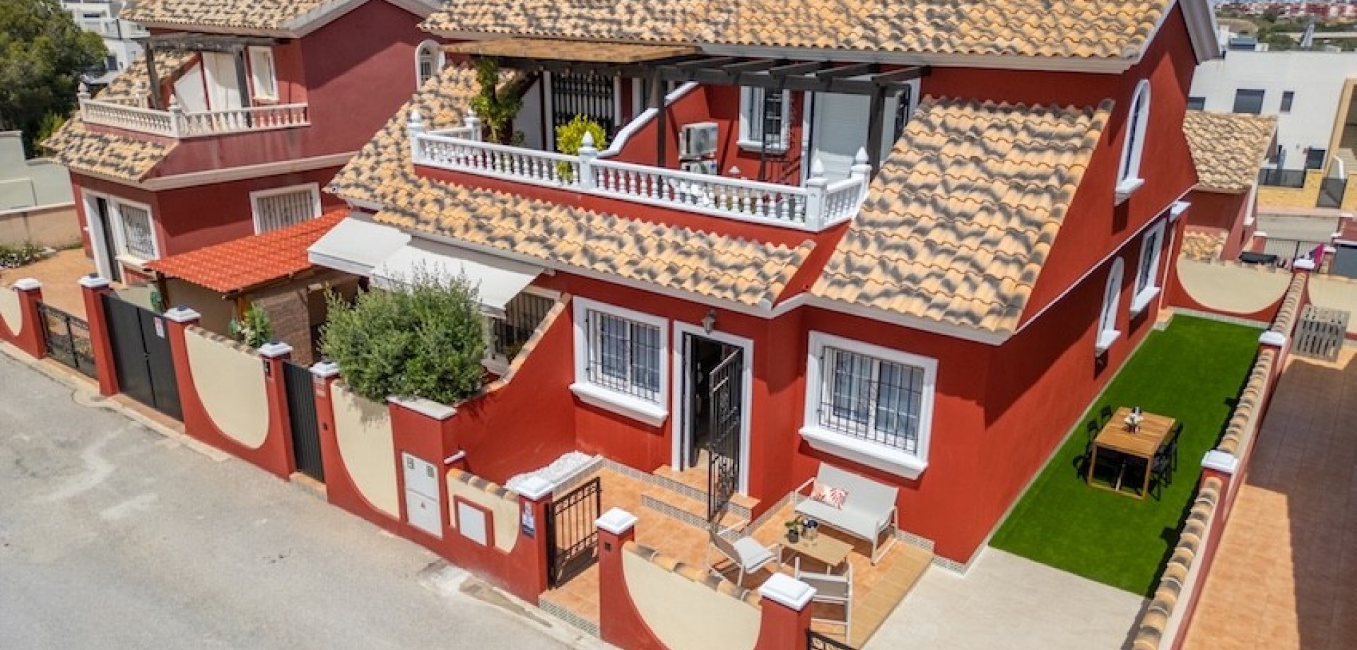 House in Los Balcones - view 1