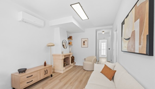 Odsprzedaż - Detached Villa - Orihuela Costa - PAU 26