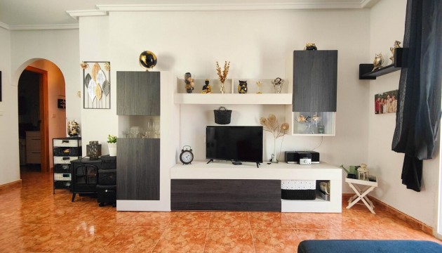Odsprzedaż - Apartment - Torrevieja - Playa del Cura
