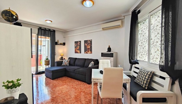 Odsprzedaż - Apartment - Torrevieja - Playa del Cura