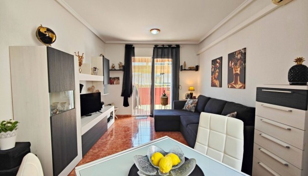 Odsprzedaż - Apartment - Torrevieja - Playa del Cura