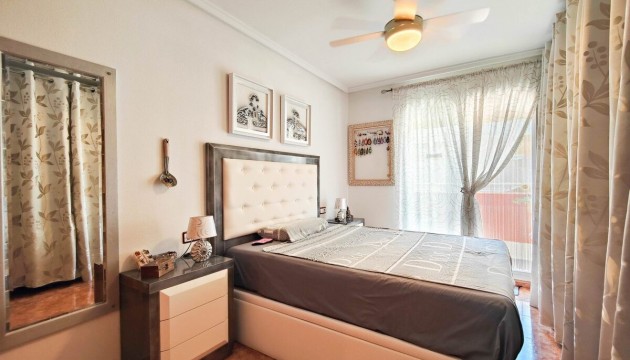 Odsprzedaż - Apartment - Torrevieja - Playa del Cura
