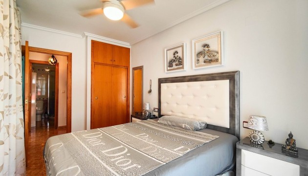 Odsprzedaż - Apartment - Torrevieja - Playa del Cura