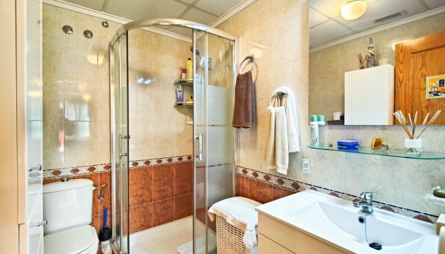 Odsprzedaż - Apartment - Torrevieja - Playa del Cura