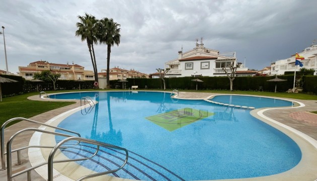 Resale - Apartment - Orihuela Costa