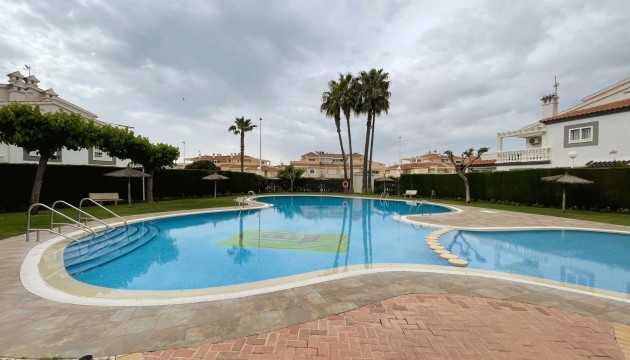 Resale - Apartment - Orihuela Costa