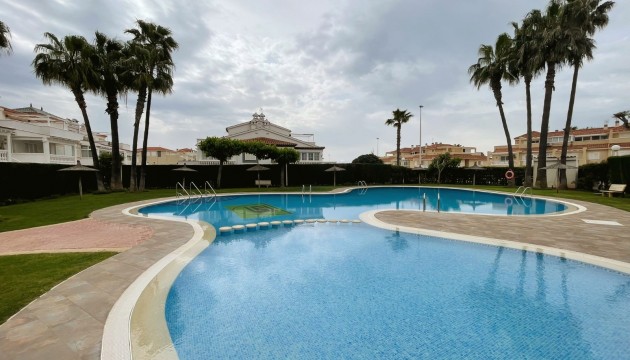 Resale - Apartment - Orihuela Costa