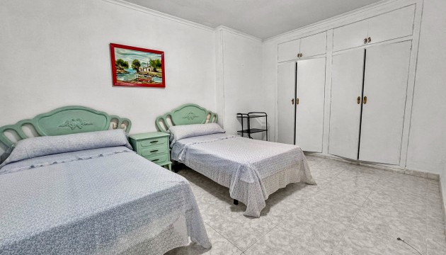 Odsprzedaż - Apartment - Torrevieja - Playa de los Locos