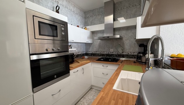 Перепродажа - Таунхаус - Torrevieja