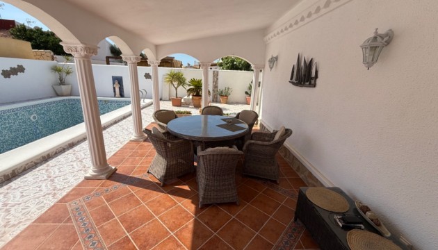 Перепродажа - Таунхаус - Torrevieja