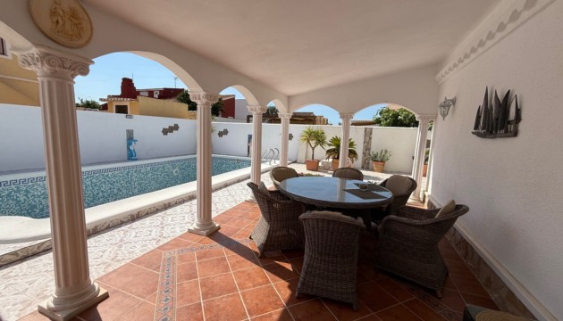 Перепродажа - Таунхаус - Torrevieja