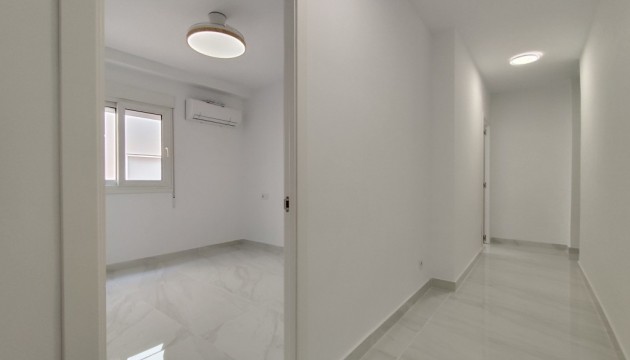 Resale - Apartment - Torrevieja