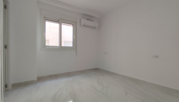 Resale - Apartment - Torrevieja