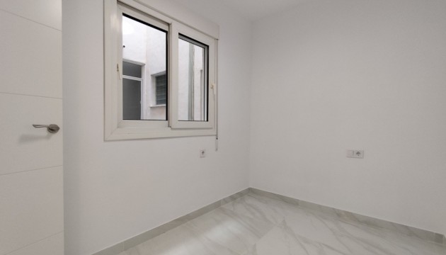 Resale - Apartment - Torrevieja