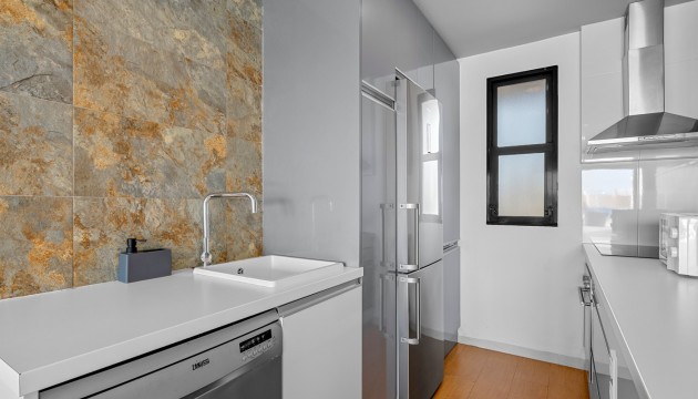 Odsprzedaż - Apartment - Orihuela Costa - La Zenia