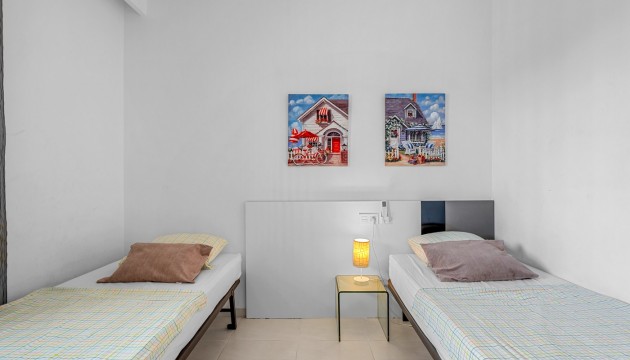 Odsprzedaż - Apartment - Orihuela Costa - La Zenia