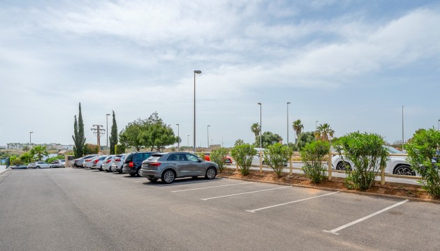 Odsprzedaż - Apartment - Orihuela Costa - La Zenia