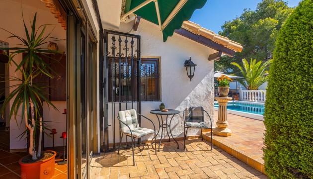 Odsprzedaż - Detached Villa - Orihuela - Orihuela Costa