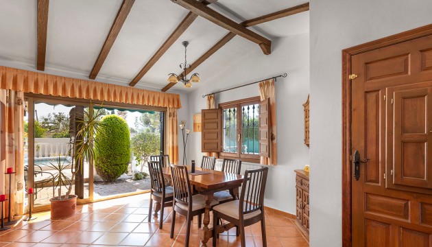 Odsprzedaż - Detached Villa - Orihuela - Orihuela Costa