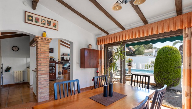 Odsprzedaż - Detached Villa - Orihuela - Orihuela Costa