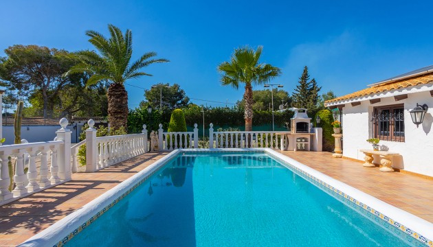 Odsprzedaż - Detached Villa - Orihuela - Orihuela Costa