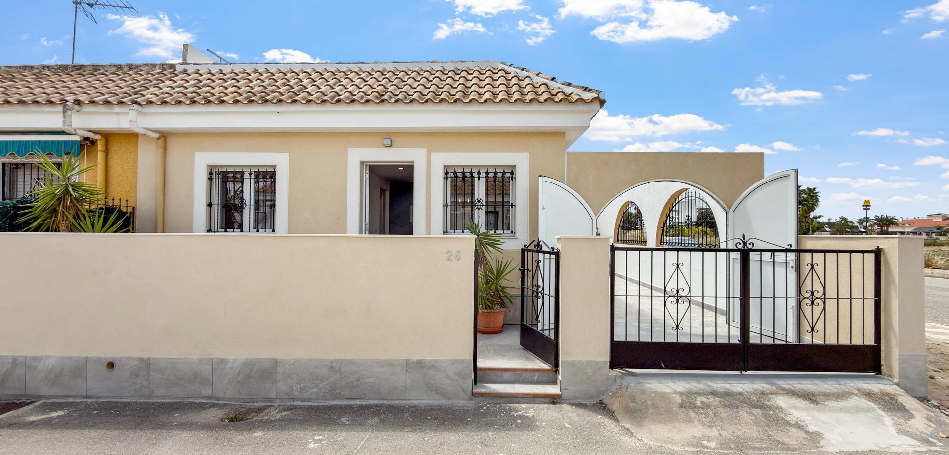 House in Los Narejos - Image 2