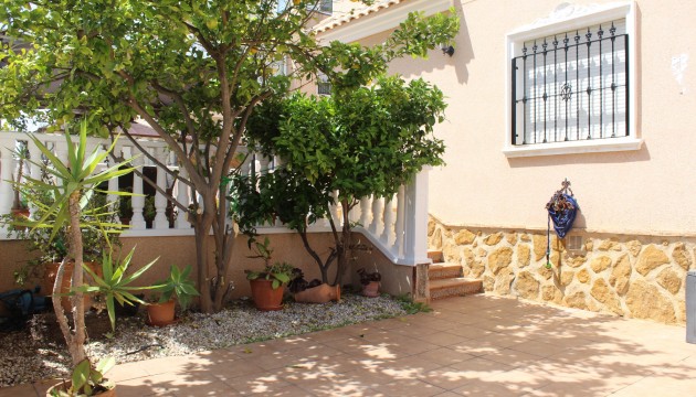 Odsprzedaż - Detached Villa - Orihuela Costa - Los Dolses