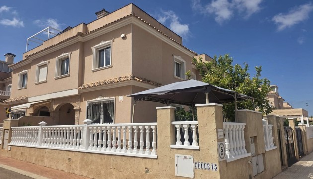 Odsprzedaż - Detached Villa - Orihuela Costa - Los Dolses