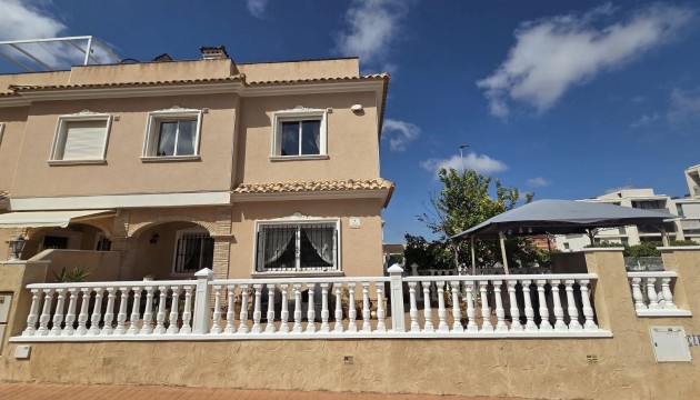 Odsprzedaż - Detached Villa - Orihuela Costa - Los Dolses