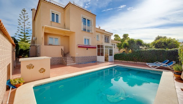 Перепродажа - отдельная вилла - Torrevieja - El chaparral