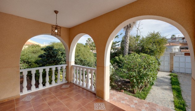 Перепродажа - отдельная вилла - Torrevieja - El chaparral