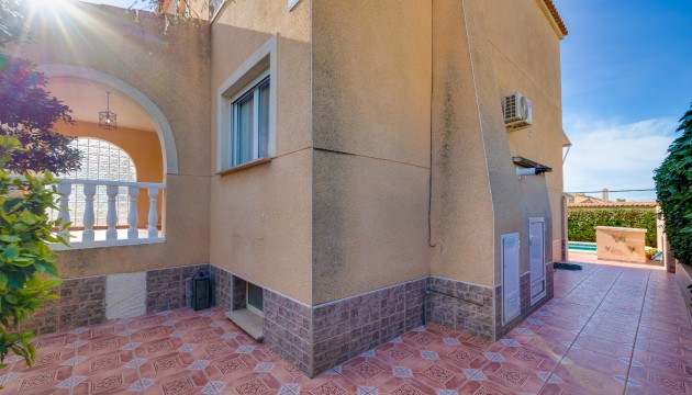 Перепродажа - отдельная вилла - Torrevieja - El chaparral