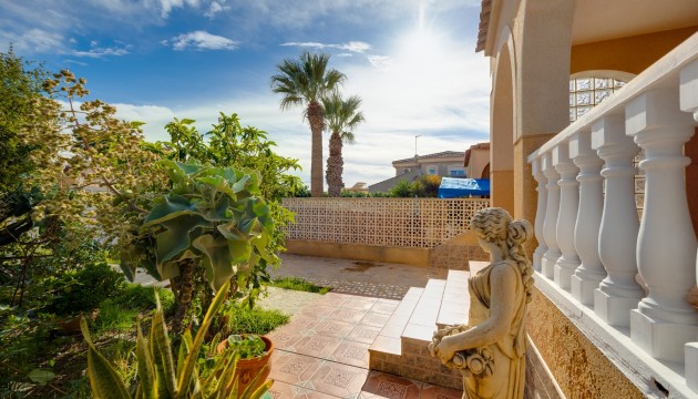 Перепродажа - отдельная вилла - Torrevieja - El chaparral