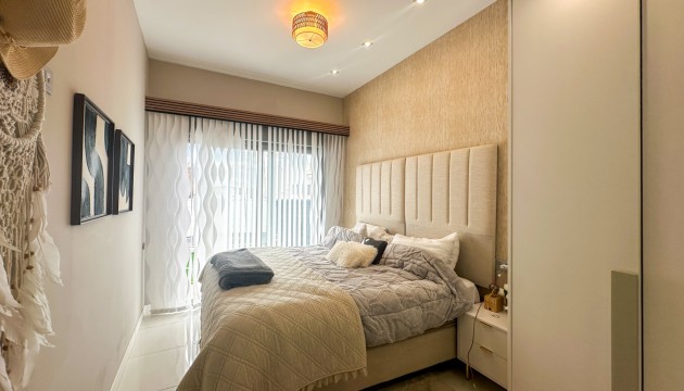 Resale - Detached Villa - Orihuela Costa