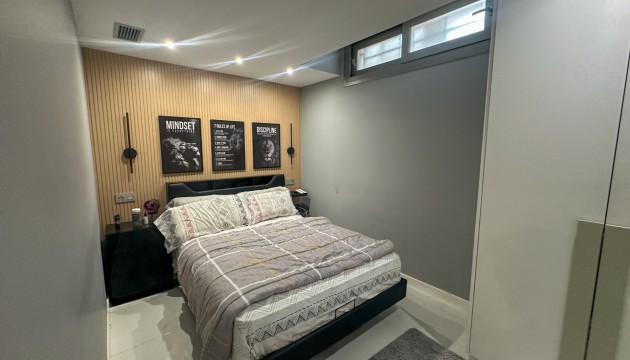 Resale - Detached Villa - Orihuela Costa