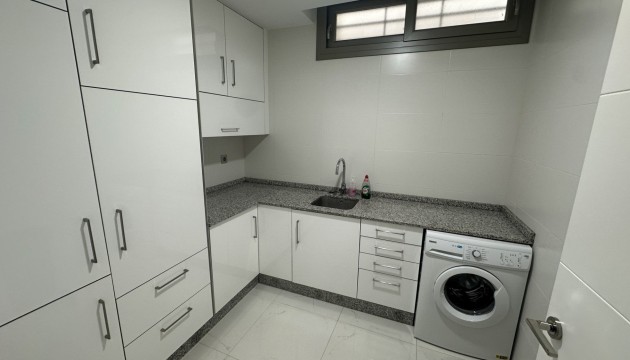 Resale - Detached Villa - Orihuela Costa