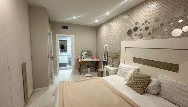 Resale - Detached Villa - Orihuela Costa