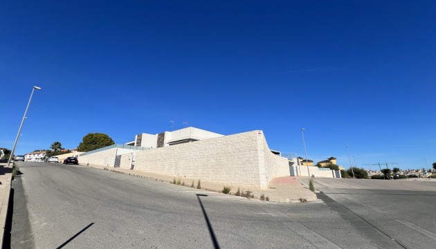 Resale - Detached Villa - Orihuela Costa