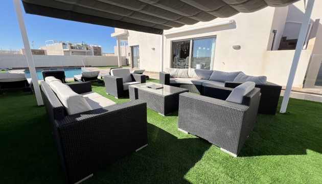 Resale - Detached Villa - Orihuela Costa