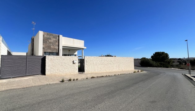 Resale - Detached Villa - Orihuela Costa